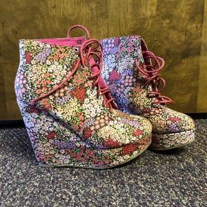 Platform-Wedged Lace Up Floral Booties